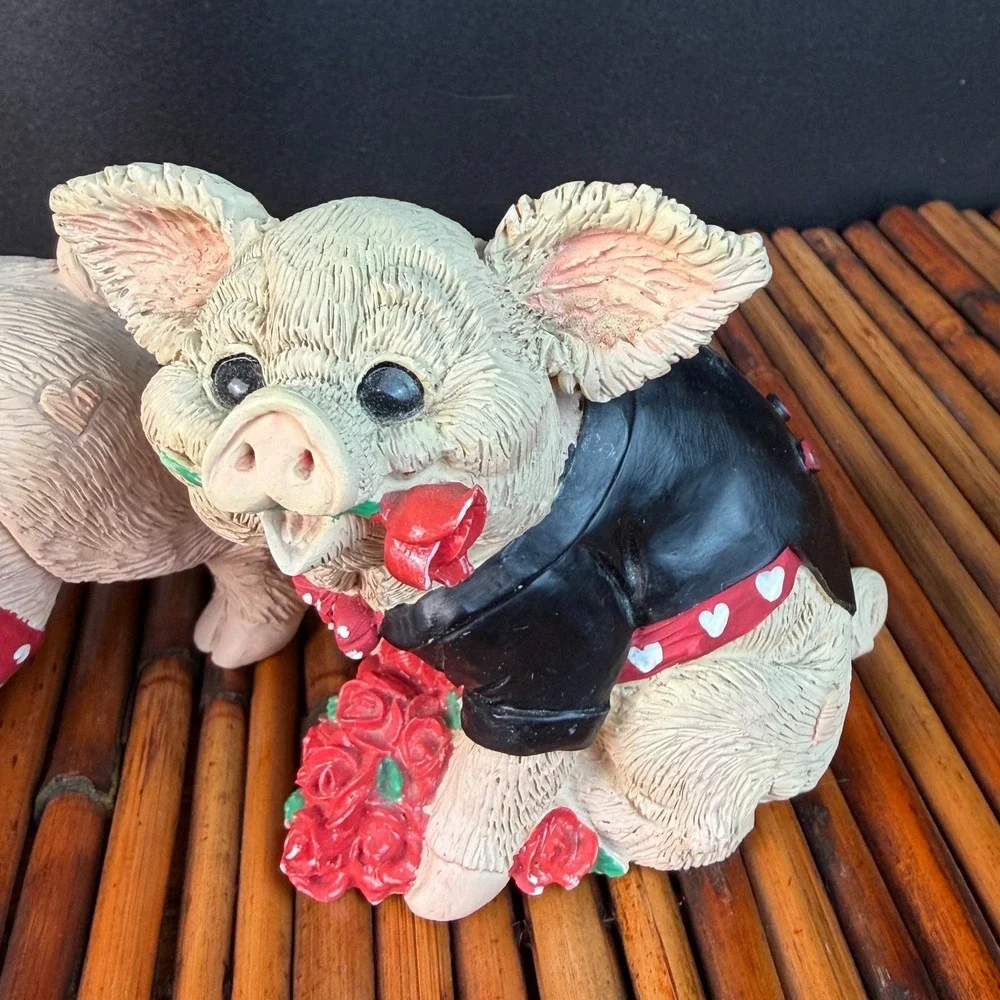Kathy Wise Enesco Pig Figurines Pair 1996 Valentine Roses Sweet Pigs!  READ